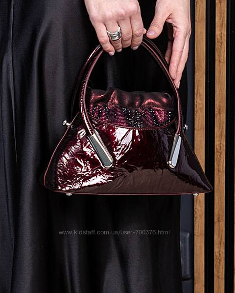 Яскрава сумка, натуральна лакова шкіра, бордо