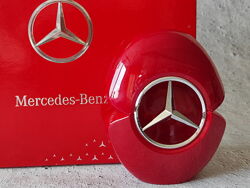 Розпив Mercedes Benz Mercedes-Benz Woman