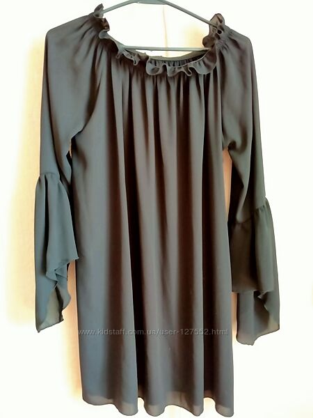 Блуза туніка чорна, поліестер, розмір oversize. Нова. Віддам