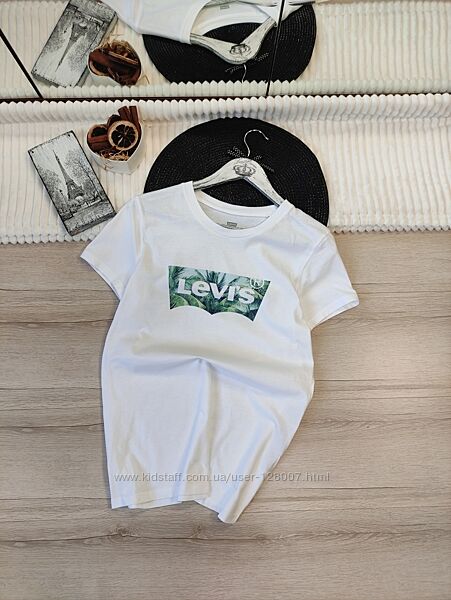 Бавовняна біла футболка Levis p S
