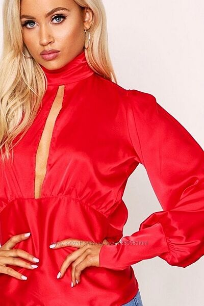 Misspap. Англия. В наличии. Блуза с эффектным планжем с окрытой спинкой.