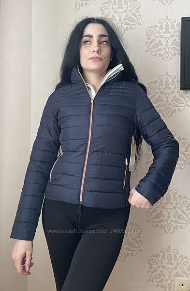 Демисезонная женская курточка