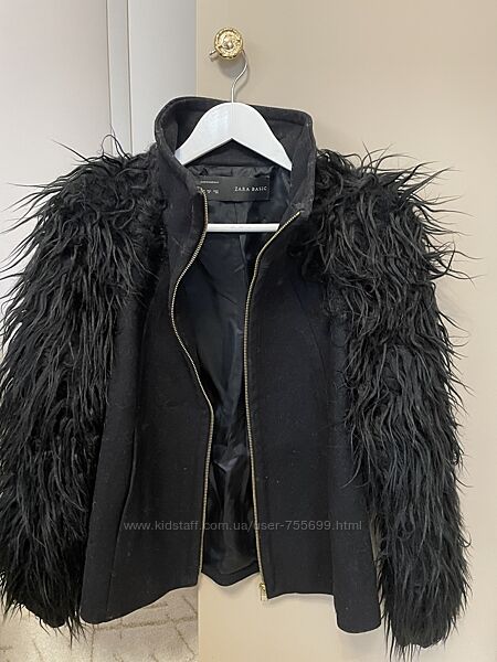 Женская куртка ZARA. 
