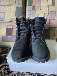 Ботинки черные демисезонные 38 размер Timberland 