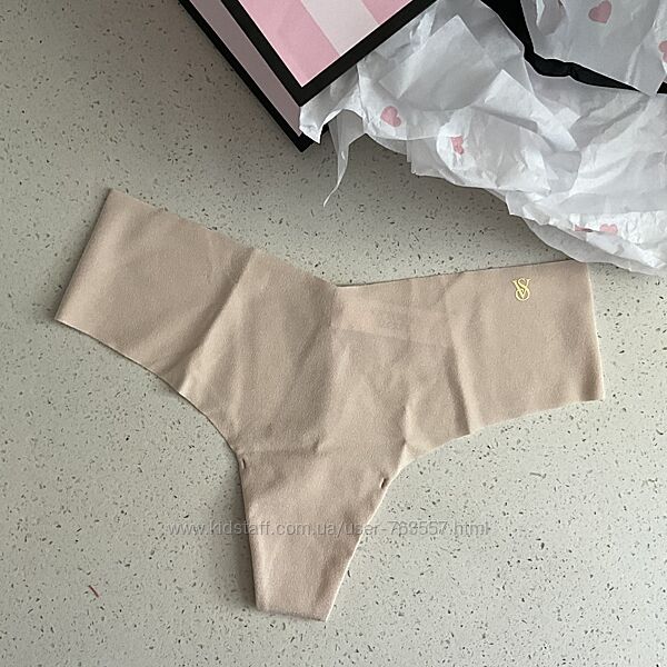 Новітня колекція безшовних трусиків Thong від Victorias Secret -S, М та XL