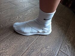 Кроссовки nike оригиналы 40р