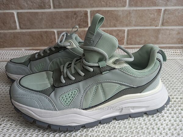 кроссовки  pull & bear 38р