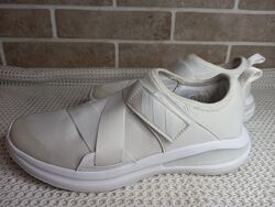 Кроссовки adidas 38р