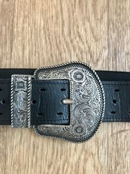 Очень красивый ремень