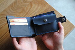 Шкіряний гаманець ручної роботи. Шкіряний гаманець з гравіруванням.