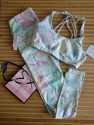 Комплект для спорту топ и лосіни оригінал Victorias Secret