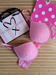 Бюст оригінал Victorias Secret з колекції PINK Wear Everywhere Push-Up Bra 