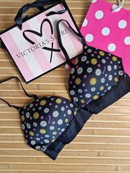 Бюсти без кісточок пуш ап Victorias Secret PINK Wireless Push-Up Bra