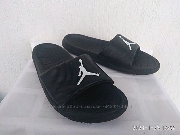  Тапочки, шлепки  Nike Jordan Break р.40