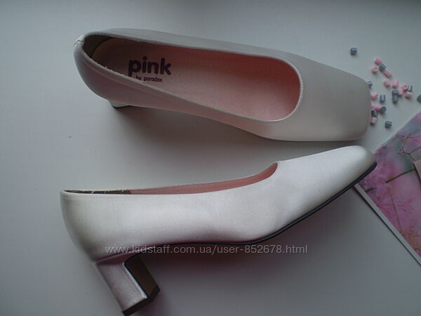 Новые женские текстильные туфли Pink of paradox 38р. белые 