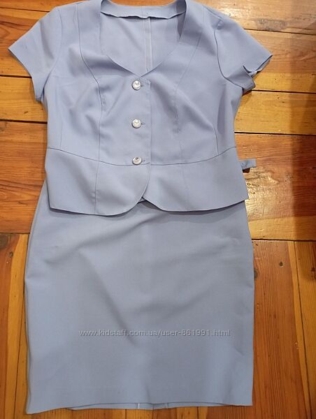 Гарний літній костюм 48-50р.