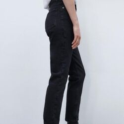 Чорні прямі джинси з високою посадкою Zara
