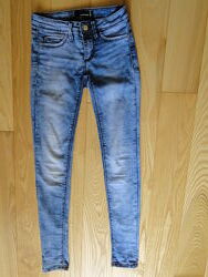 джинсы облегчённые слим фит Tаlly Weijl slimfit 10 - 11 л. 32 разм