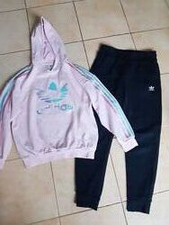 Костюм adidas 152-160см