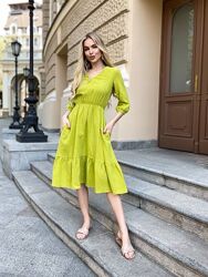 Легка сукня міді 