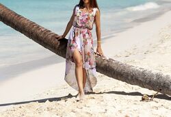 Легка довга сукня