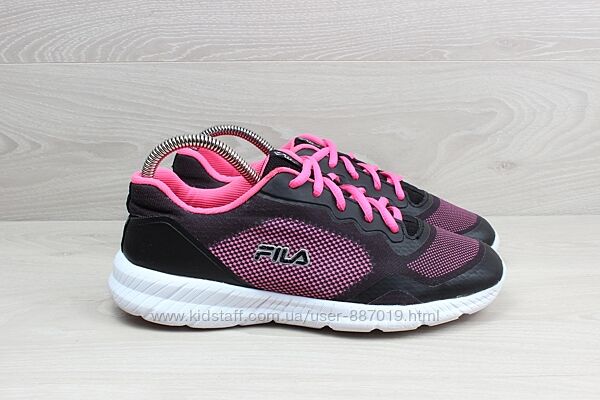 Жіночі спортивні кросівки Fila оригінал, розмір 38.5