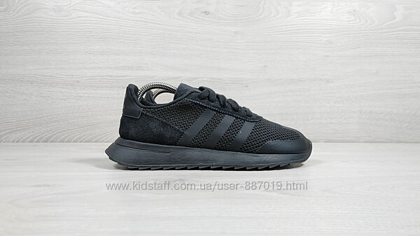 Жіночі кросівки Adidas Flashback оригінал, розмір 38