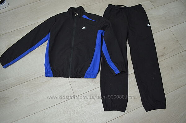 Спортивний костюм Decathlon на 10-12 років зріст 140-152 см