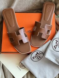 Шлепанцы, шлепки кожаные Hermes