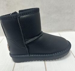Зимові дитячі Ugg itts уггі маломіри шкіра чорний 31-36