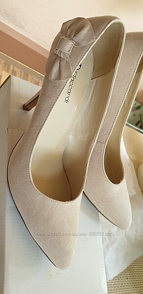 Продам нові жіночі туфлі на підборах італійської фірми T. Taccardi. Р. 41