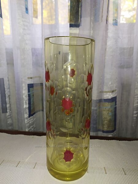 Винтажная редкая ваза времен СССР - карамельное массивное стекло 