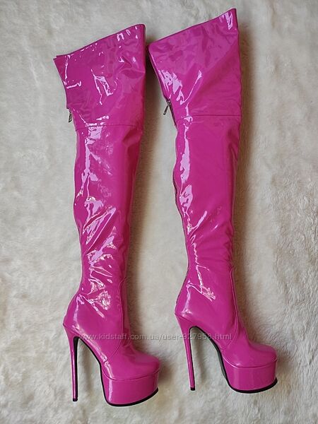 Розовые лаковые кожаные высокие сапоги стрипы за колено на высоком каблуке
