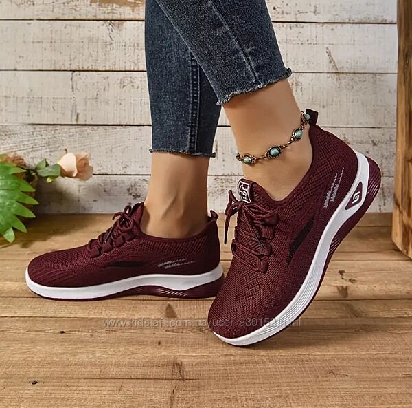 Легкі утеплені кросівки 42 розмір