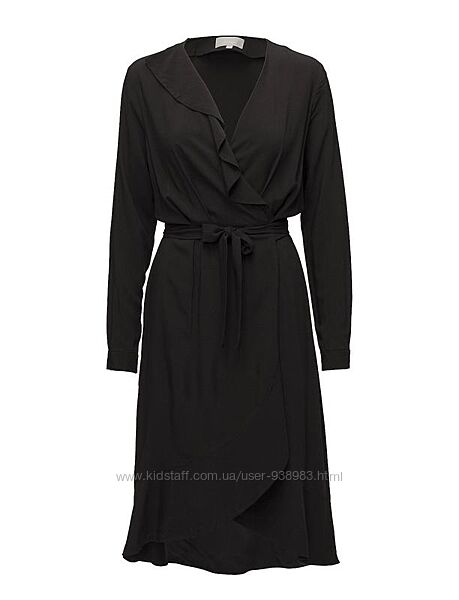 Черное платье миди inwear из запахом и оборками/рюшами платье на запах
