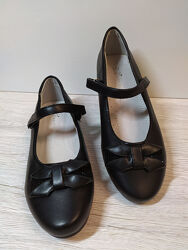 Туфли Kimboo-o для девочки р. 35,37 черные. 