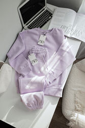 стильний костюм Zara  красивий колір 
