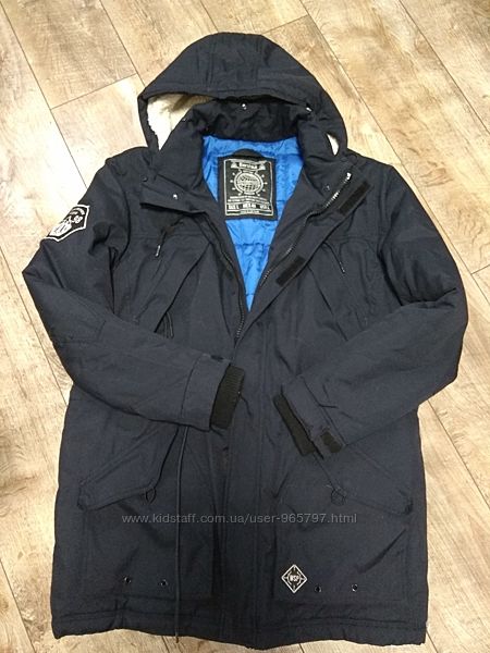 Зимняя куртка Bershka. Размер L46-48