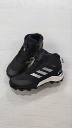 Нові зимові термо-черевики Adidas Terrex Winter Mid Boa розм. uk4 36.5
