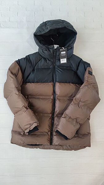 Нова тепла куртка NEXT розм. 10 р. /140 і 15 р. /170  см.