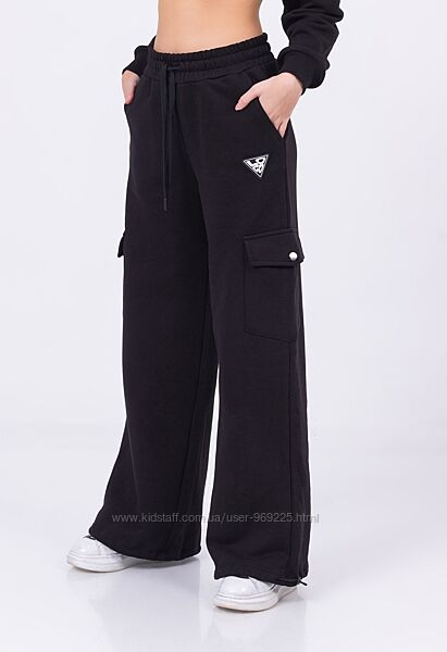Черные широкие трикотажные с начесом штаны карго для девочек