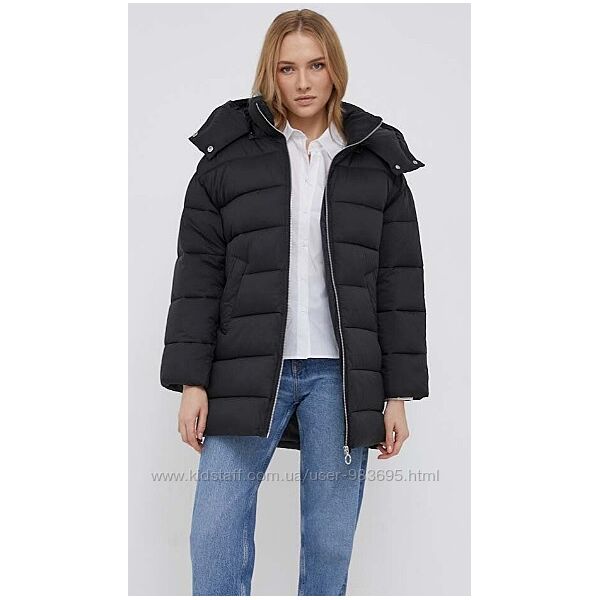 Куртка жіноча колір чорний зимова oversize United Colors of Benetton