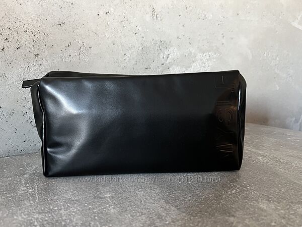 Стильна чоловіча косметичка ysl myslf