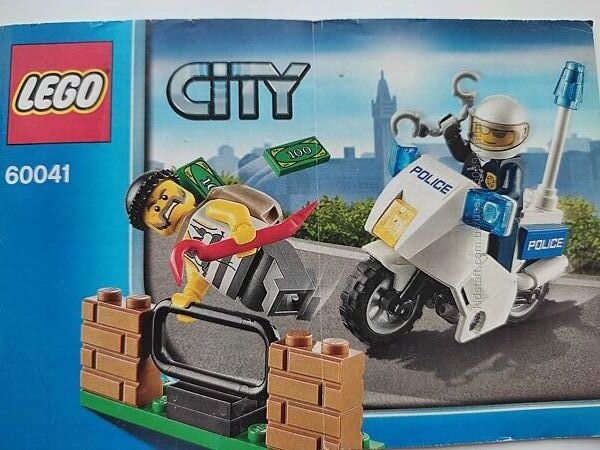 Конструктор LEGO City 60041 Полиция