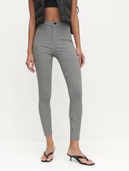 Стильные брендовые эластичные брюки slim от Reserved в клеточку, uk14.