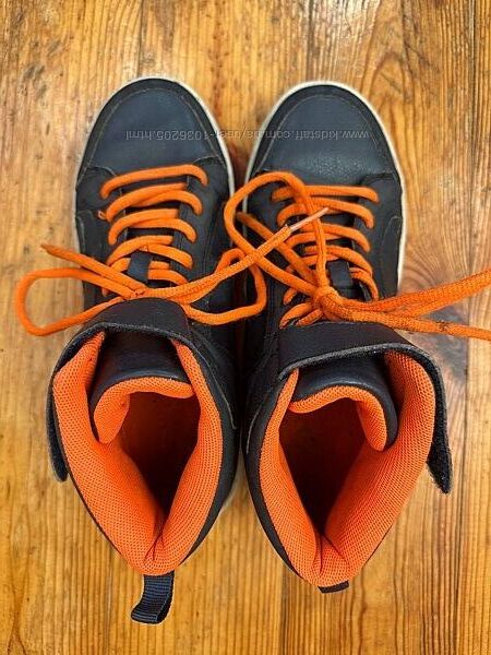 Класні черевики для хлопця в гарному стані, 37р
