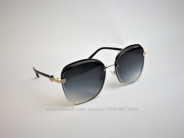 Женские солнцезащитные очки Bvlgari черные с золотом
