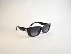 Женские солнцезащитные очки Versace черные глянцевые с градиентом