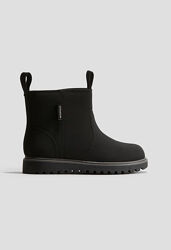 Водостійкі демі чобітки від h&m розмір 34 і 33