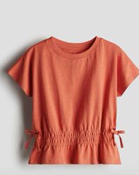 Футболка приталена від h&m ріст від 110 до 128 см